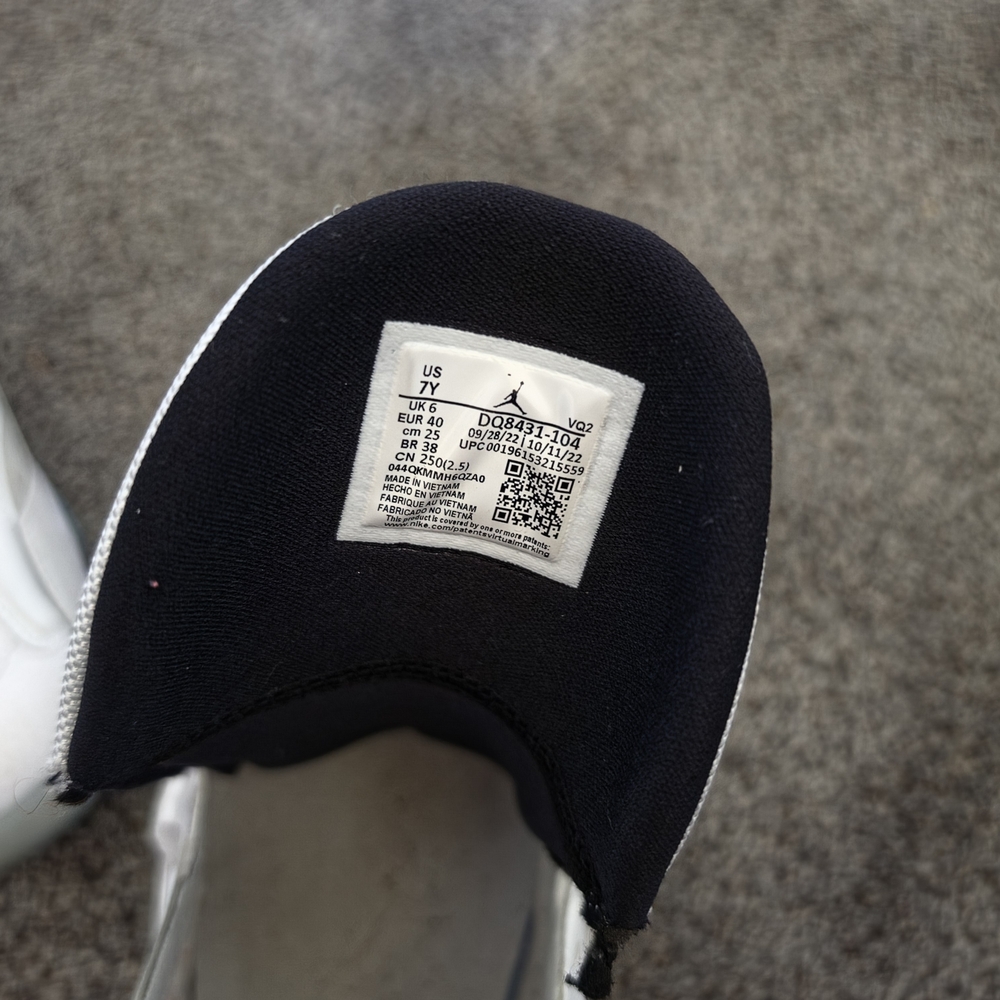 Jordan Kids Sneakers Black and White